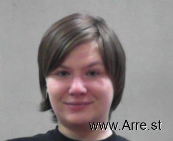 Taryn Corinne Henthorn